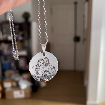 Line Art Necklace (NEW)